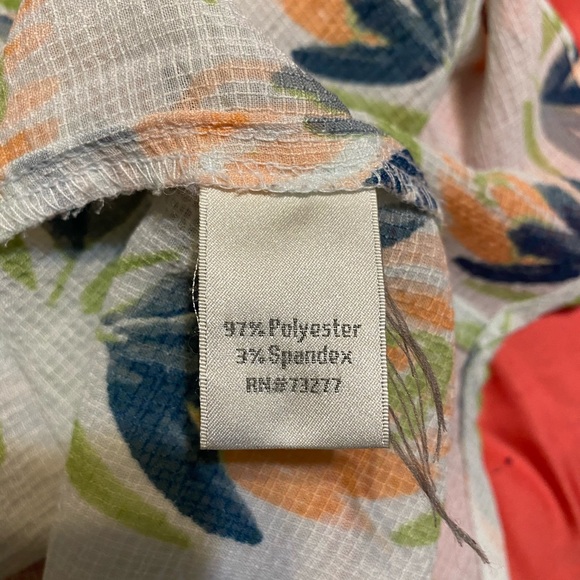 Lauren Conrad Floral Blouse - Picture 8 of 8